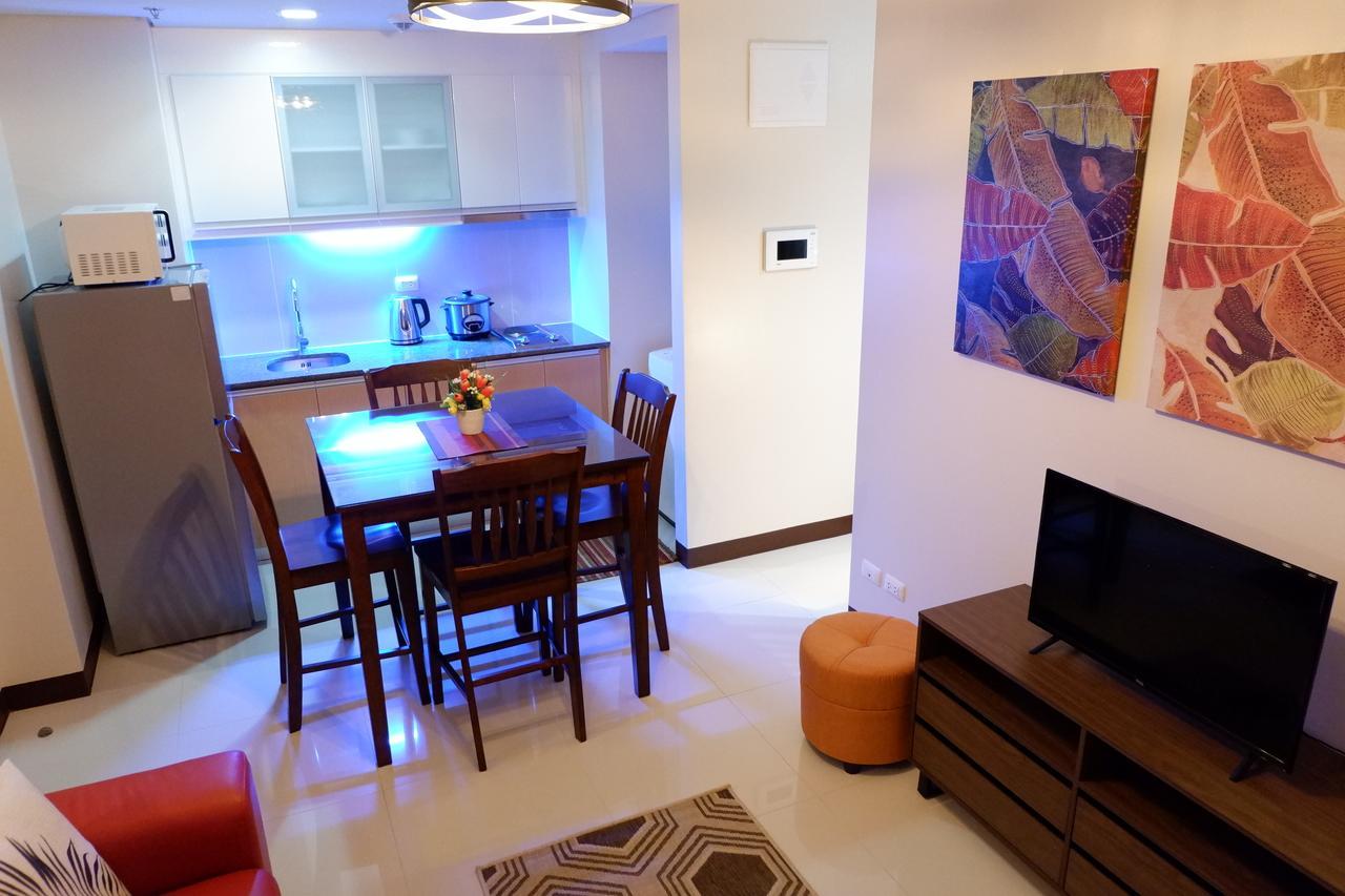 Travellers 101 Condo Near Manila Airport Exterior foto
